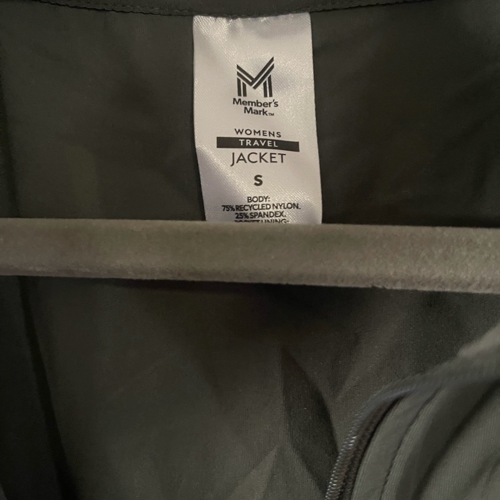 Women’s jacket - Picture 3 of 3